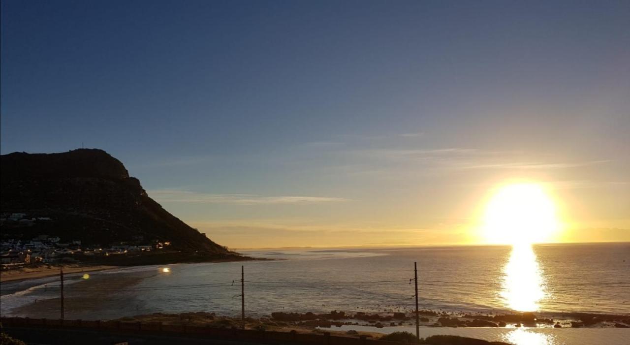 Rachawadee Accomodation​ & Health Spa Simonʼs Town Buitenkant foto