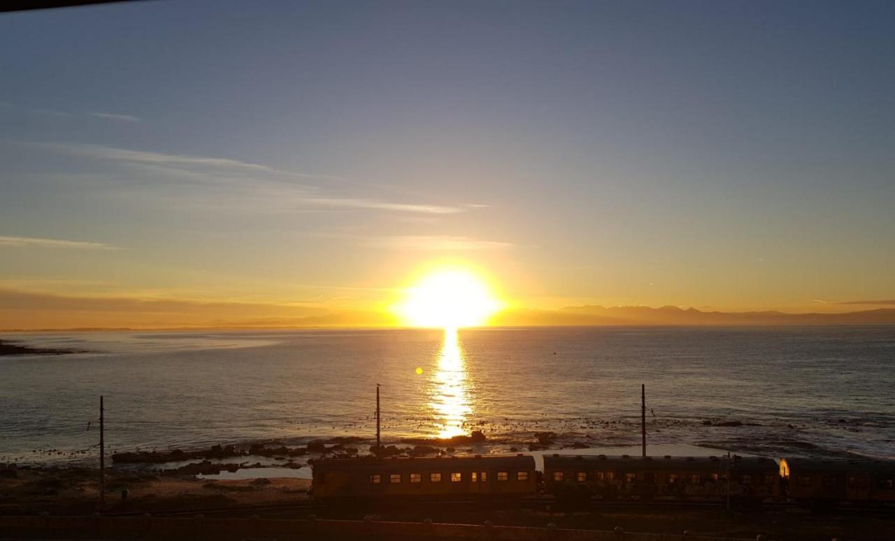 Rachawadee Accomodation​ & Health Spa Simonʼs Town Buitenkant foto