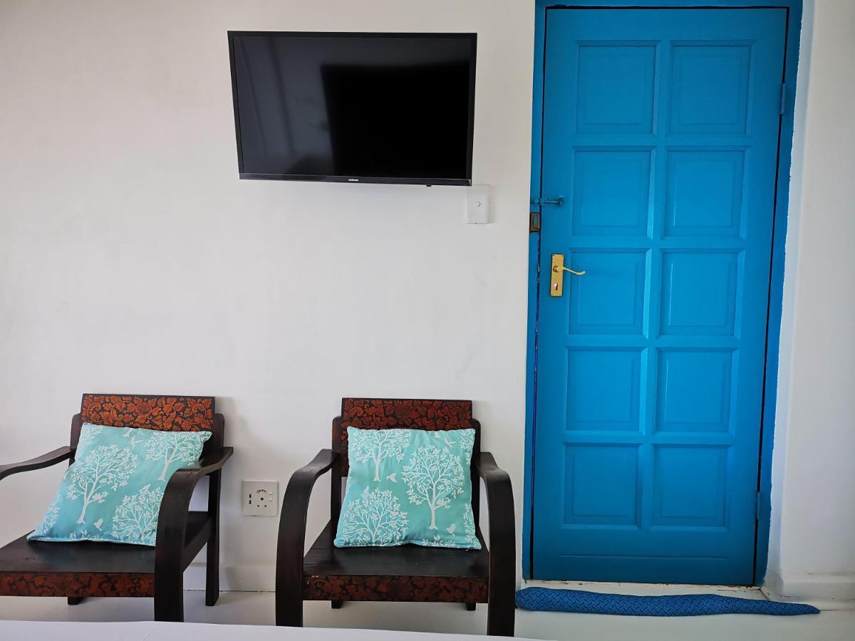 Rachawadee Accomodation​ & Health Spa Simonʼs Town Buitenkant foto