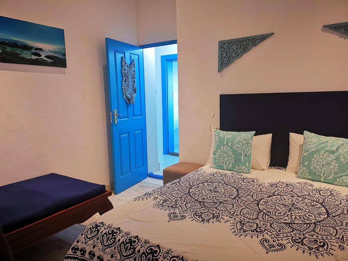 Rachawadee Accomodation​ & Health Spa Simonʼs Town Buitenkant foto